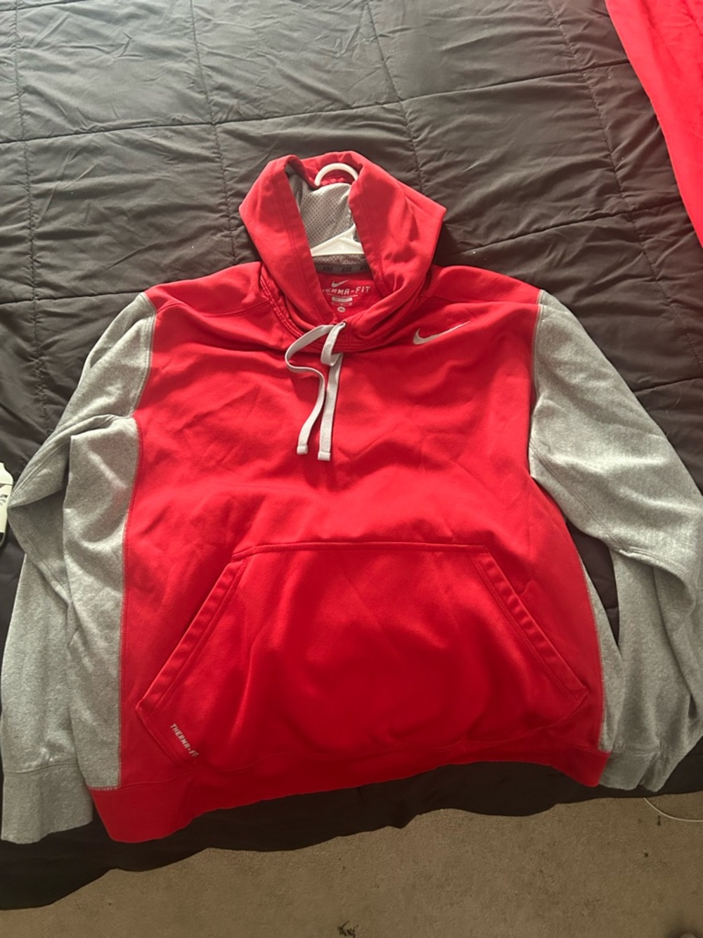 Multiple Mens NIKE XL Hoodies (read description) - Picture 5 of 6
